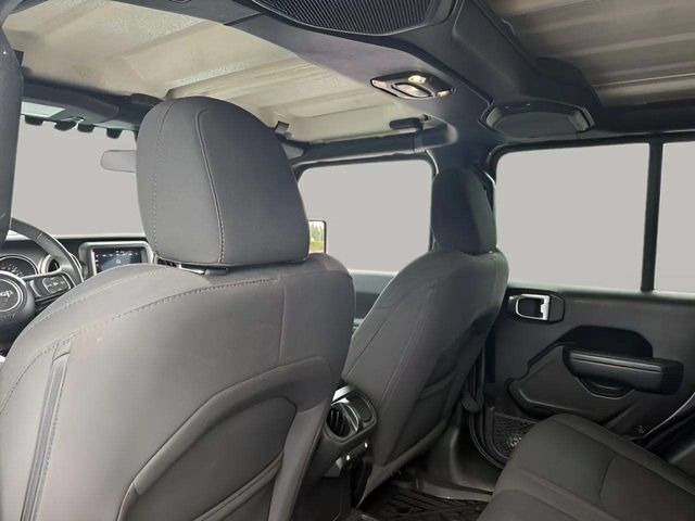 Used 2023 Jeep Gladiator Sport AWD/4WD image 24