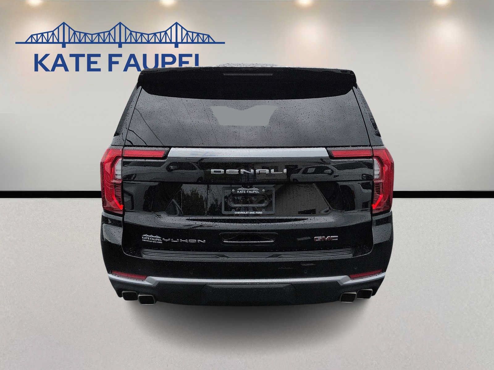Used 2025 GMC Yukon XL Denali AWD/4WD image 6