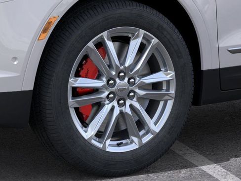 New 2026 Cadillac XT5 Sportv image 9