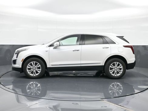 Certified 2024 Cadillac XT5 Luxury FWD image 3