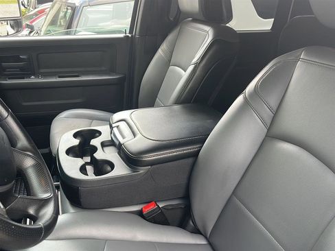 Used 2024 RAM 3500 Tradesman w/ Chrome Appearance Group image 10