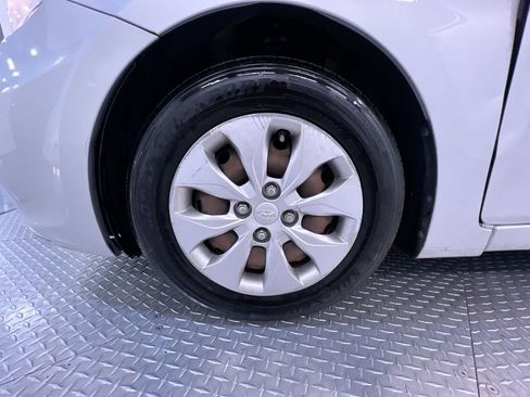 Used 2016 Hyundai Accent SE FWD image 10