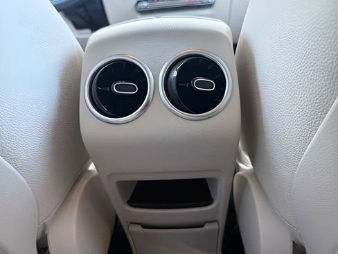Used 2022 Mercedes-Benz GLA 250 image 22
