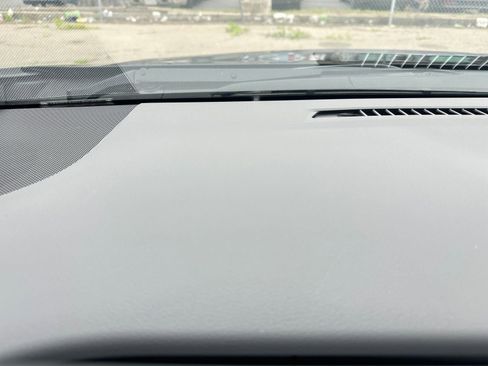 Used 2025 Toyota Prius LE image 34