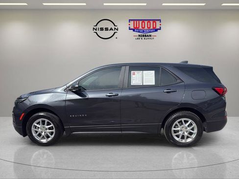 Used 2022 Chevrolet Equinox LS AWD/4WD image 5