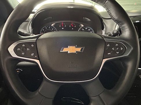 Used 2023 Chevrolet Traverse LT image 17