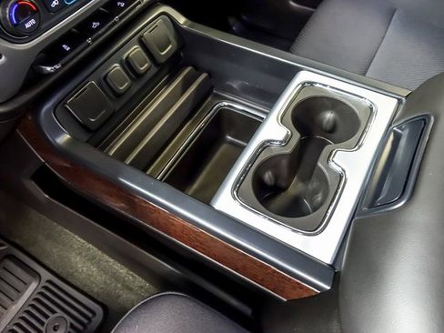 Used 2018 GMC Sierra 1500 SLE w/ SLE Value Package image 23