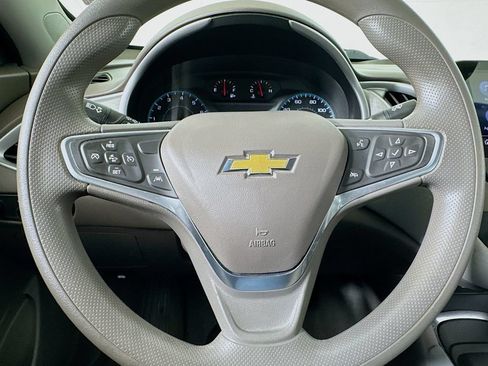 Used 2023 Chevrolet Malibu LT FWD image 35