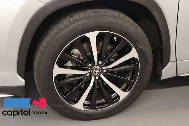 Certified 2021 Toyota Highlander XSE AWD/4WD image 8