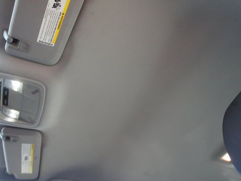 Used 2025 Chevrolet Malibu LT image 28