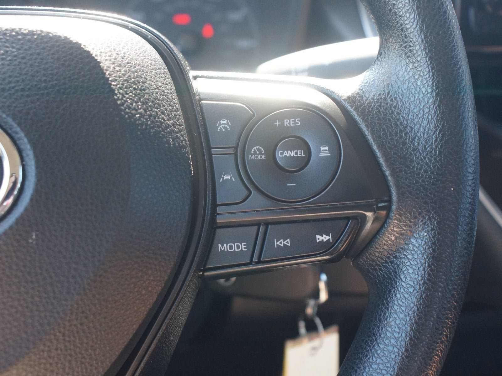 Used 2024 Toyota Corolla LE FWD image 9