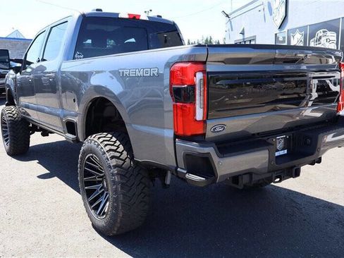 Used 2025 Ford F350 Platinum w/ Tremor Off-Road Package AWD/4WD image 4
