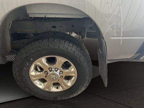 Used 2024 RAM 2500 Big Horn w/ Heated Seats & Wheel Group AWD/4WD image 20