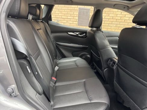 Used 2022 Nissan Rogue Sport SL w/ Premium Package image 89