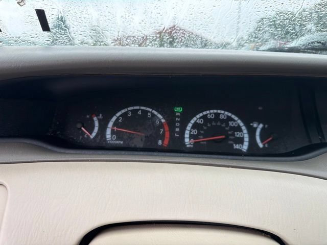Used 2001 Toyota Avalon XL w/ Option Pkg 3 FWD image 11