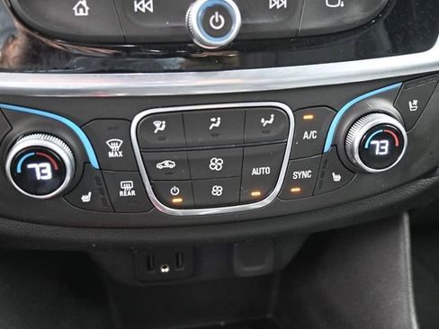 Used 2019 Chevrolet Traverse Premier AWD/4WD image 31