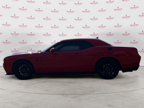 Used 2023 Dodge Challenger SRT Hellcat w/ Driver Convenience Group image 7