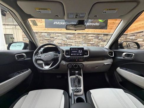 New 2026 Hyundai Venue SEL image 13