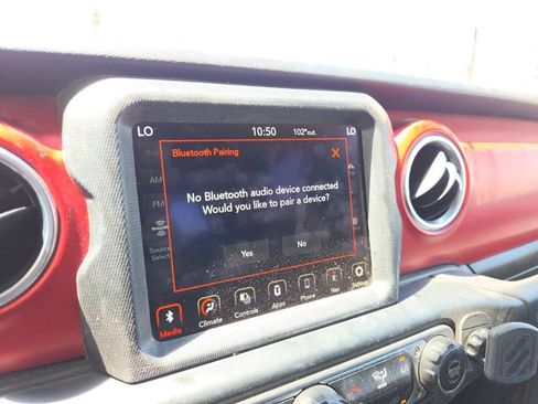 Used 2023 Jeep Gladiator Rubicon w/ Trailer Tow Package AWD/4WD image 13
