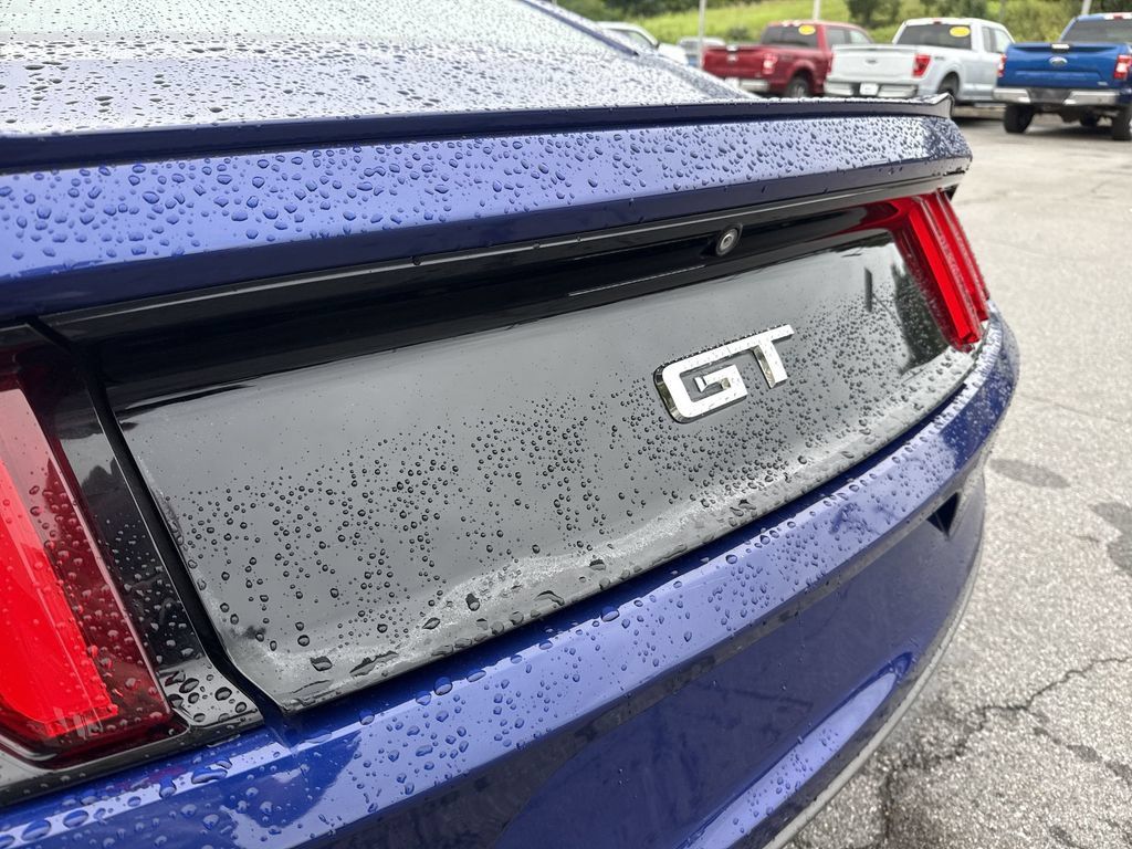 Used 2016 Ford Mustang GT Premium RWD image 6