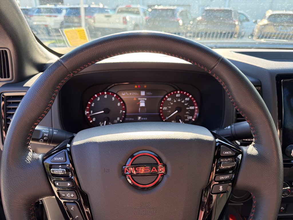 Used 2022 Nissan Frontier Pro-X RWD image 19