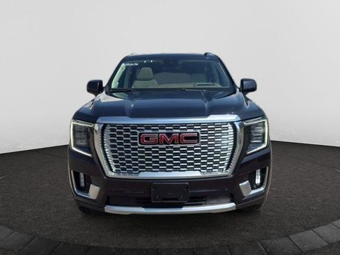 Used 2023 GMC Yukon Denali w/ Max Trailering Package image 4