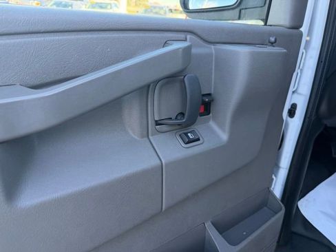 Used 2023 Chevrolet Express 2500 w/ Driver Convenience Package image 21