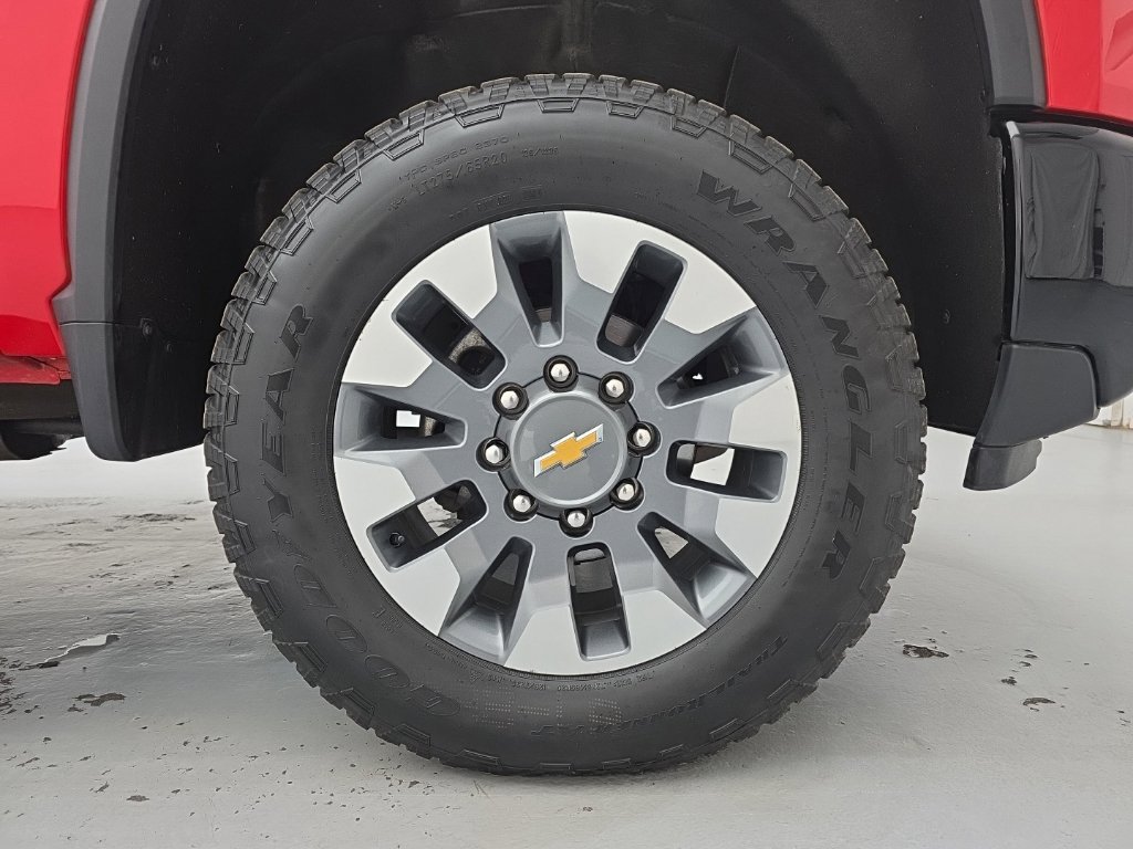 Used 2024 Chevrolet Silverado 2500 Custom w/ Custom Value Package AWD/4WD image 13