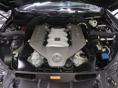 Used 2009 Mercedes-Benz C 63 AMG Sedan image 12