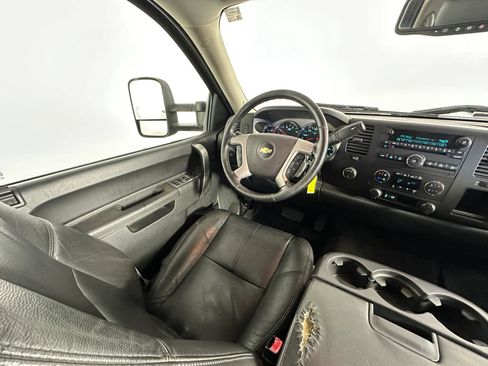 Used 2014 Chevrolet Silverado 3500 LT w/ Interior Plus Package AWD/4WD image 31