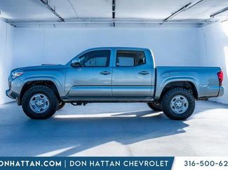 Used 2023 Toyota Tacoma SR video 2