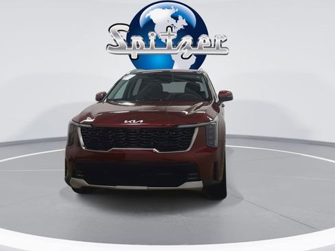 Certified 2025 Kia Sorento EX w/ Panoramic Sunroof Package image 7