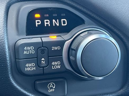 New 2026 RAM 1500 4x4 Crew Cab image 19