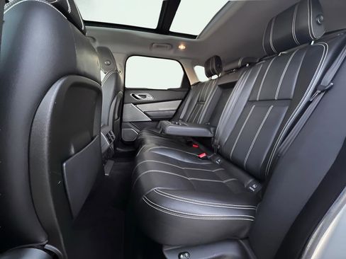 Used 2018 Land Rover Range Rover Velar S image 21