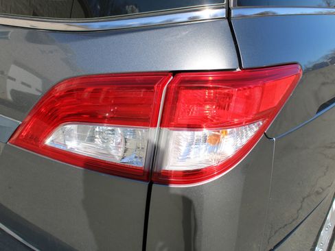 Used 2015 Nissan Quest S image 31