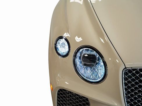 Used 2020 Bentley Continental GT image 6