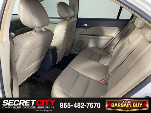 Used 2010 Ford Fusion SEL FWD image 26