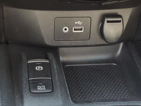 Used 2019 Nissan Rogue SL w/ Premium Package FWD image 23