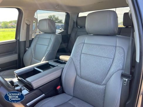 Used 2022 Toyota Tundra Limited w/ Power Package RWD image 13