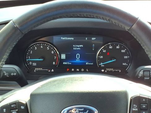 Used 2023 Ford Explorer Limited w/ Equipment Group 301A AWD/4WD image 23
