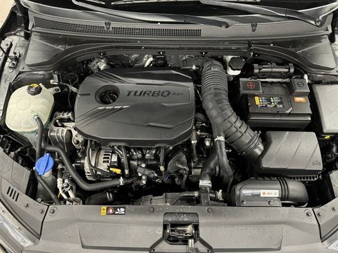 Used 2019 Hyundai Veloster Turbo image 37