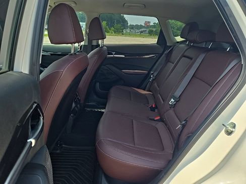 Used 2023 Kia Seltos SX AWD/4WD image 16