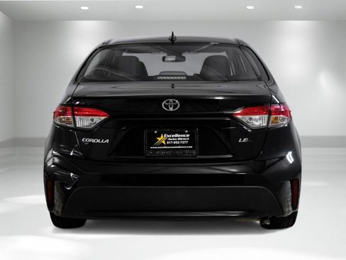 Used 2022 Toyota Corolla LE image 7
