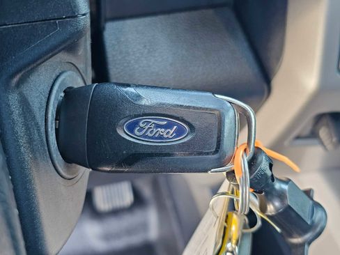 Used 2021 Ford F250 Lariat w/ Lariat Value Package AWD/4WD image 29