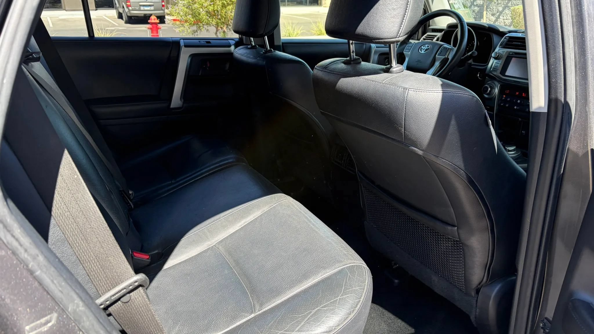 Used 2012 Toyota 4Runner Limited w/ Convenience Pkg AWD/4WD image 13