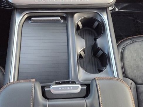 New 2026 Ford Expedition Tremor image 23