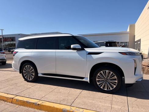 Certified 2026 INFINITI QX80 Luxe w/ Cargo Package AWD/4WD image 8