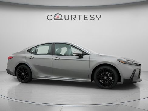 New 2026 Toyota Camry SE FWD image 24