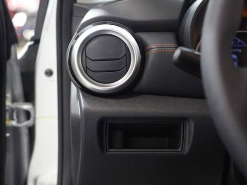 New 2025 Nissan Versa SR image 9