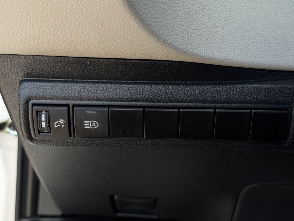 Used 2024 Toyota Corolla LE FWD image 22